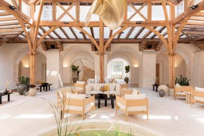 Restaurante Mane, Relais & Chateaux en la Provenza, Couvent des Minimes true